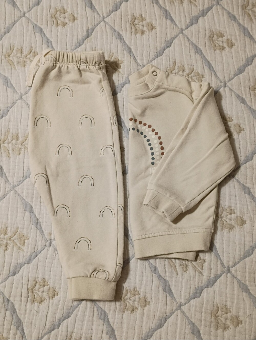Quincy Mae Rainbow Sweatsuit 6-12 Months
